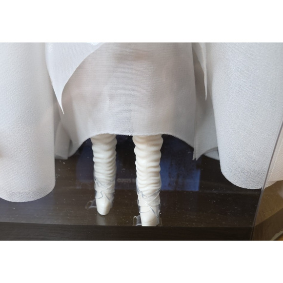 Barbie Stevie Nicks Bella Donna Doll In White Dress New Sealed IN HAND - Picture 4 of 16